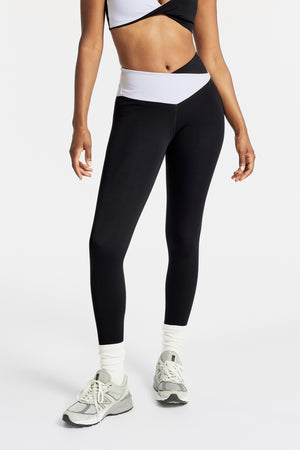 Swing Leggings Black white